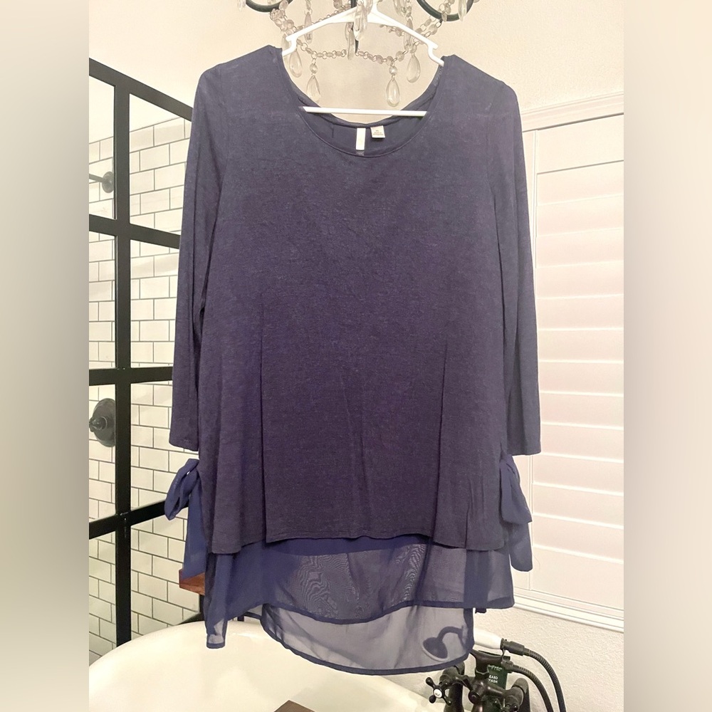 Lauren Conrad 3/4 Length Sleeve Top XL